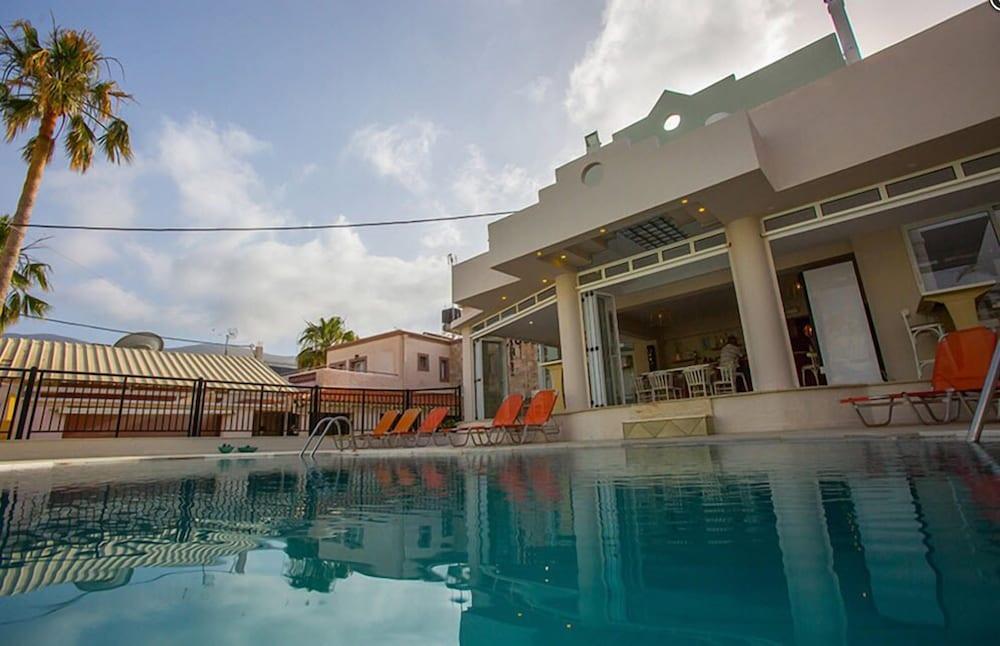 Malia Central Apartments מראה חיצוני תמונה