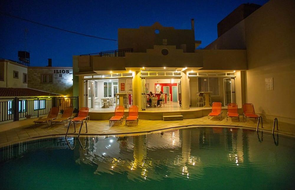 Malia Central Apartments מראה חיצוני תמונה